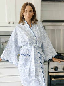 Elegant Cotton Sleepwear, Elegant Cotton Sleepwear For Relaxation, Relaxed Fit Robe For Home Use In Spring, Spring Kimono With Relaxed Fit, Cotton Kimono For Lounging, Cotton Kimono For Spring Lounging, Elegant Spring Cotton Robe, Spring Cotton Kimono For Lounging, Spring Loungewear Robe Relaxed Fit