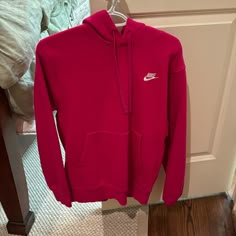 Hot Pink Nike Size Small Hoodie, Never Worn. Hot Pink Nike Hoodie, Nike Solid Color Hooded Sweatshirt, Nike Long Sleeve Sweatshirt With Drawstring Hood, Nike Fleece Hoodie For Fall, Nike Crew Neck Hoodie For Winter, Nike Hooded Sweatshirt, Nike Winter Hoodie With Kangaroo Pocket, Nike Hoodie With Kangaroo Pocket And Long Sleeves, Nike Long Sleeve Hoodie