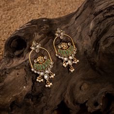 chandi ki earrings design, gold plated silver earrings online india, silver ear jewellery Desi Jewellery, Contemporary Silver Jewelry, Hand Chain Jewelry, Bridal Necklace Designs, Rangoli Patterns, Silver Jewelry Wedding, Gift Box Making, Pretty Jewelry Necklaces, Silver Wedding Jewelry