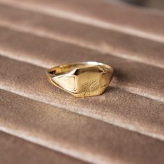 Vintage 1960s Square Floral Engraved Signet Ring 9ct Yellow Gold Face Dimensions: 10mm x 10mm Age: Vintage Metal: 9ct Yellow Gold Hallmarked: Birmingham 1960 Ring Size: U Weight: 2.7 grams Condition: Very Good (Ring can be polished free of charge, please notify us after purchasing) (Please enquire about resizing costs) Vintage 14k Gold Etched Signet Ring, Vintage Engraved Yellow Gold Signet Ring, Vintage Engraved Open Signet Ring, Vintage Engraved Metal Signet Ring, Antique Yellow Gold Rectangular Signet Ring, Engraved Signet Ring, Face Dimensions, Gold Face, Art Deco Diamond Rings