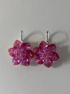 925 silver crystal earrings, flower, pink shimmer 2x Long earrings with bright colors... Total length: 3.8 cm Diameter of the flower: 2.8 cm Dormeuses: 18 mm Material: Crystal, silver 925 We call crystal, the glass whose refractive index is equal or higher than 1.545. Unlike glass, crystal has more clarity, more brightness. Pink Flower Crystal Earrings For Gift, Pink Sterling Silver Flower Earrings For Gift, Pink Sterling Silver Flower Earrings As Gift, Pink Sterling Silver Flower-shaped Jewelry, Handmade Pink Crystal Sterling Silver Earrings, Handmade Pink Crystal Earrings In Sterling Silver, Pink Sterling Silver Crystal Earrings As Gift, Sterling Silver Flower Earrings For Parties, Pink Round Earrings With Flower Charm