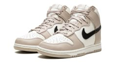 Dunk High Fossil Stone, Nike Shoes Girls, All Nike Shoes, Shoes Outfit Fashion, Shoe Wishlist, Fresh Shoes, Cute Nike Shoes, Nike Dunk High, Cute Nike