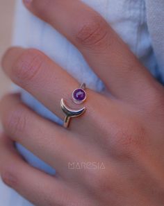 ☾☆☾☆☾☆ MOON LOVERS ☆☽☆☽☆ The moon is ruler of many things in our lives. Its different cycles influence our emotions & intuitions. For that reason we appreciate this ring as an accessory that represent one of the most beautiful transitions of the moon: THE HALF MOON! 》D E T A I L S《 ✦ M E T A L : Sterling Silver 925✦ S T O N E : Amethyst 💎 The Amethyst is a semi precious stone known by its remarkable spirituality and meditative state, helping people to develop intuitive abilities. ➳➳➳ Please Half Moon Ring, Moon Ring, Moon Lovers, Dark Mark, Wedding Idea, Blue Topaz Ring, Topaz Ring, Amethyst Ring, Ring Sterling Silver