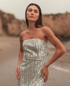 A sequin moment 🖤 Gowns Wedding Guest, Black Tie Gowns, Evening Gowns Online, Summer Bridesmaid Dresses, Sequin Evening Dresses, Semi Formal Dresses, Western Chic, Column Dress, Spring Floral Dress