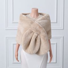 This beautifully crafted warp knitted wool shawl will add a stylish warmth to your wardrobe. Made from premium wool, the shawl is durable and comfortable to wear. The unique warp knit technique creates a textured and cosy fabric that is sure to impress. Bride Cape, Faux Fur Wedding, Cape Wrap, Wedding Coat, Cape Cloak, Faux Fur Wrap, Class Outfit, Fur Cape, Wedding Cape