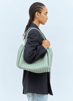 Large Parachute shoulder bag in Intrecciato woven leather. Twin top handles Open top with interior magnetic fastening Intrecciato weave One main compartment Interior detachable zip pouch Made in Italy 100% Leather Color: Green Code: 796571 VCPPT 3401 SKU: bov0257063grn Our Products Are 100% Genuine. In All Cases We Stand By The Authenticity Of Every Product Sold On Our Site. Louis Vuitton Shoulder Bag, Zip Pouch, Open Top, Green Bag, Chanel Handbags, Bottega Veneta, Top Handle, Handles, Pouch