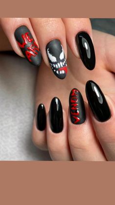 Venom Nail Art, Gelish Halloween, Marvel Nails Designs, Gel X Nails Ideas, Design Eyeliner, Jjk Nails, Venom Nails, Teen Nail Art, Starbucks Copycat Recipes Drinks