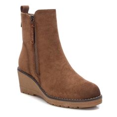 Women's Casual Boots by Refresh. Take your style to the next level with Refresh Shoes! These 2.36 in suede booties are the perfect blend of casual and comfort. Trend design that goes well with every outfit. Side zipper closure. Lightweight non-slip rubber sole. These stylish shoes are the perfect blend of fashion and function. Manufactured with the highest quality materials, they are built to last. The comfort level of these shoes is unmatched, providing all-day support for your feet. Casual Suede Wedge Boots Medium Width, Western Dress With Boots, Womens Suede Boots, Womens Casual Boots, Oxford Heels, Western Booties, Round Toe Heels, Lady Biker, Suede Booties