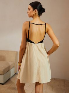 Backless Casual Dress, Bleach Wash, Cute Summer Outfits, Casual Sweaters, 2000s Fashion, Senior Year, Strap Dress, Spaghetti Strap Dresses, Stunning Dresses