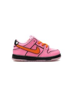 Nike Kids x Powerpuff Girls SB Dunk Low "Blossom" Sneakers - Farfetch Sneakers Pink, Cute Nike Shoes, Sb Dunk Low, Cute Nikes, Sb Dunk, Nike Kids, Powerpuff Girls, Dunk Low, Nike Shoes