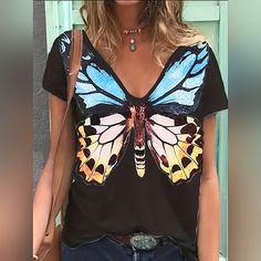 Butterfly Print V Neck T-Shirt, Casual Short Sleeve For Spring & Summer Xl14 Size Labeled On Item Is 'Xxl', Same As Us 14' Bust Size: 45.7in Length: 26.8in Description Beautiful Butterfly Print Design That Ads A Touch Of Nature To Your Outfit Perfect For Spring And Summer With Its Lightweight And Breathable Fabric Comfortable V-Neck Design That Flatters Your Neckline Casual Short Sleeve Style That Is Versatile For Any Occasion Product Details Material:Polyester Length:Regular Patterned:Butterfly Black Printed Graphic Tee, Black Graphic Tee With Print, Casual V-neck Top With Butterfly Print, Black V-neck Top With Letter Print, Black Cotton T-shirt With Butterfly Print, Casual V-neck Butterfly Print Tops, Casual T-shirt With Butterfly Print, Casual Black Tops With Butterfly Print, Casual Black Top With Butterfly Print