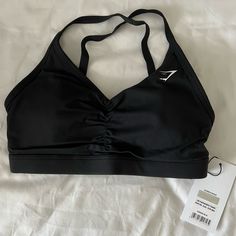 Nwt Size Xs Gymshark Sports Bra Black, Gymshark Bra, Gym Shark Outfit, Black Sports Bras, Sports Bra Outfit, Cheer Bag, Bra Outfit, Sportswear Outfits, Gym Bra