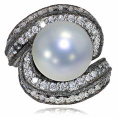 WHITE GOLD TWIST RING WITH PEARL, DIAMONDS AND CONTRAST TEXTURE Gold Twist Ring, Ring With Pearl, A Drop Of Water, Collection Displays, Drop Of Water, Hidden Beauty, Twist Ring, Riveting, Elegant Ring