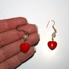 "Sweet Little Red Heart and Pearl Earrings These measure 1.7\" long including the hook" Sweetheart Candy, Valentines Vintage, Red Heart Necklace, Kawaii Earrings, Valentines Earrings, Sterling Silver Heart Necklace, Candy Jewelry, Kawaii Jewelry, Insect Jewelry