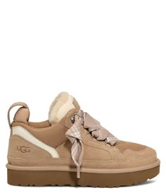 Ugh Tennis Shoes, Cute Shoes Uggs, Ugg Lowmel Sand, Cute Women Shoes, Ugg Sneakers Outfit Ideas, Ugh Sneakers, Ugh Shoes, Uggs Sneakers, Cute Shoes Women