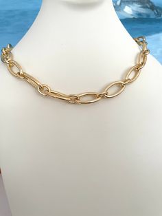 FREE SHIPPING!   This is a beautiful 24k Gold Filled Oval Link Chain Necklace with Push Gate Clasp  Available in your choice of custom length.  Your selected length is the total length of the chain you will receive. May be worn as a lariat or regular necklace and adjusted at your preferred length with push ring clasp.   Essentially two necklaces in one, so versatile! This piece has substantial weight. Stunning and so on trend! Available in white gold filled on request.  To keep your jewelry in e Gold Oval Jewelry With Adjustable Chain, Gold Oval Pendant Chain Jewelry, Gold Chain Link Lariat Necklace, Gold Chain Necklace With Oval Pendant And Adjustable Chain, Gold Lariat Toggle Necklace With Paperclip Chain, Gold Toggle Necklace With Oval Link Paperclip Chain, Gold Oval Link Toggle Necklace With Adjustable Chain, Gold Lariat Necklace With Cable Chain, Gold Toggle Necklace With Adjustable Chain