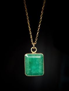 Handmade item   Stone Name : Emerald Stone Shape : Square Stone Size : 1 CM  Material : Gold 14 k Necklace Length : 45 Cm   All our jewelry is made exclusively from natural stones, 100 % handmade. We ship all our jewelry inside branded packaging. If you have any question or special request just send me a message and I will be glad to help you. Emerald is linked to the heart chakra and the color green is also said to be the calmest shade our bodies and minds just want to drink in. Emerald has hug Elegant Emerald Necklace With Large Pendant, Yellow Gold Necklace With Emerald Rectangular Pendant, Luxury Oval Pendant Emerald Jewelry, Elegant Emerald Pendant Gemstones, Elegant Green Emerald Necklace With Rectangular Pendant, Elegant Green Jewelry With Large Pendant, Luxury Emerald Square Pendant Necklace, Formal Emerald Rectangular Pendant Jewelry, Emerald Large Pendant Jewelry Gift