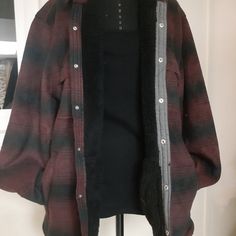 Voyager Flannel With Sherpa Lined Lightweight Warm Soft Shirt-Jacket Both Genders New Size M Burgundy With Black Color Black Flannel Button-up Outerwear, Black Flannel Long Sleeve Outerwear, Black Long Sleeve Flannel Outerwear, Black Flannel Outerwear For Fall, Winter Fleece-lined Shacket For Cold Weather, Winter Shacket With Fleece Lining For Cold Weather, Plaid Flannel Outerwear For Streetwear, Plaid Button-up Outerwear For Streetwear, Winter Flannel Outerwear With Pockets