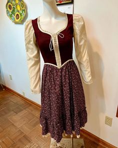 VINTAGE 1970s GUNNE SAX OUTLANDER DRESS-MAROON HUE—SIZE 7--ON SALE! | eBay Fitted Cotton Vintage Dress For Fall, Vintage Square Neck Dresses For Fall, Retro Prairie Dress For Fall, Vintage Prairie Dress With Square Neck For Fall, Vintage Dress With Square Neck, 1970s Vintage Print Fall Dresses, 1970s Long Sleeve Fitted Prairie Dress, Retro Long Sleeve Prairie Dress, 1970s Style Fitted Prairie Dress With Long Sleeves