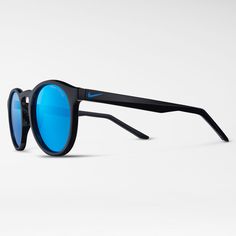 Meet the go-to pair for anywhere the sunny day takes you. With a slim profile that provides comfort while maintaining a stylish look, the Nike Swerve Sunglasses will quickly become your fave shades. Nike Glasses, Castor Bean, Swoosh Logo, Metal Plaque, Sunny Day, Polarized Sunglasses, Benefits, Shades, Sunglasses