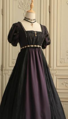 Regency Era Prom Dresses, Dark Purple Victorian Dress, Black And Purple Dress Prom, Purple Vintage Outfit, Black And Purple Prom Dress, Dark Purple Outfit, Dark Purple Prom Dress, Bridgerton Outfits, Regency Ball Gown