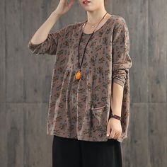 Item Code2297592021054Material100%CottonProduct Details:·Retro,Casual·O-neck·Floral·Pocket,Spliced·Long SleeveOne Size(Fit for EU 38-40,US8-10,UK12-14,AU12-14,NZ12-14)Length: 66.00 cm/ 25.98 "Bust: 118.00 cm/ 46.46 "Shoulder: 40.00 cm/ 15.75 "Sleeve Length: 55.00 cm/ 21.65 "The model height:5'2"/160cm，weight:115.7lb/52.5kg PS:1.The measurement is measured by hands,there will be 1 cm-3cm in error,hope you can understand.2.The product is taken in the bright light,there may be a little different in Long Sleeve Tops With Pockets For Spring, Beige V-neck Top With Pockets, Winter Long Sleeve Tops With Patch Pockets, Fall Cotton Tops With Pockets, Oversized Brown Tops With Pockets, Cotton Tops With Pockets For Autumn, Casual Winter Tops With Patch Pockets, Casual Tops With Patch Pockets For Winter, Casual Fall Tops With Pockets