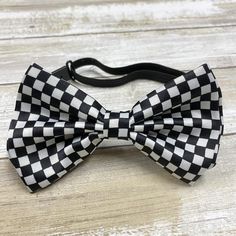 One size fits Most :  Adults/TeensBowtie Measure Size : 2.5" Height and 4.5" Width Adjustable From 10 Inches to 20" Inches (25cm - 45cm)Style : Checker White Bow Tie For Black Tie Events, Dapper White Tie For Black Tie Events, Dapper White Ties For Black Tie Events, White Dapper Ties For Black Tie Events, Classic White Adjustable Bow Tie, White Spring Party Bow Tie, White Adjustable Standard Tie, Black Ties As A Summer Gift, Dapper White Suit And Tie Accessories For Summer