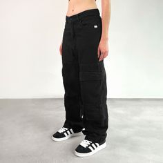 Female Silhouette, Denim Cargo Pants, Denim Cargo, Woman Silhouette, Pearl Jam, Body Measurements, Cargo Pants, Black Pants, Feel Like