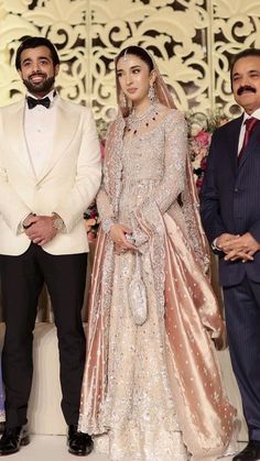 Pakistani Engagement Dresses Simple Beautiful, Pakistani Walima Dress Brides, Walima Dresses Pakistani Brides, Pakistani Engagement Dresses, Walima Dresses Pakistani, Walima Bride, Nikkah Outfit, Walima Dresses, Valima Bride