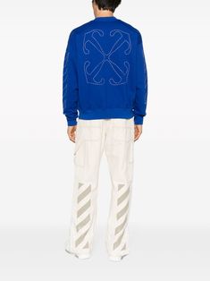 logo-print cotton sweatshirt from OFF-WHITE featuring blue, cotton, logo print at the chest, signature Diag-stripe print, signature Arrows motif, crew neck, long sleeves and ribbed cuffs and hem. Size Info STANDARD Color Detail Blue Made In Italy Material Cotton 100% Season One Fall-Winter Season Two Fall-Winter Product sweaters Brand Off White Size And Fit This piece fits true to size. We recommend you get your regular sizeModel is 1,84m / 6ft 1in wearing size M Sweaters Blue, Trench Dress, Latest Fashion Design, Trench Jacket, Blazer With Jeans, Sweater Brands, Cotton Logo, Cotton Hoodie, Pant Shirt