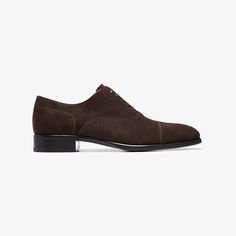 A timeless style crafted for a modern aesthetic, these classic brown Oxfords are made in Italy from Italian calf suede in a flexible Blake stitch, and feature full leather lining and sole. Luxury Brown Dress Shoes For Work, Brown Apron, Brown Brogues, Brown Oxfords, Black Oxfords, Classic Brown, Shoe Tree, Modern Aesthetic, Fashion Advice