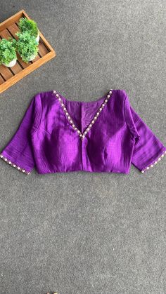 Purple Blouse Designs For Saree, Blouse Handwork, Girls Saree, Worked Blouse, Handwork Blouse, Ready Made Blouse, Saree Fancy, Sarees For Girls, Blouse Designer