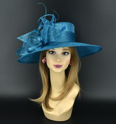 ✿*.Key Features.*✿ If you don't like too big hat, this one is perfect for you! Sinamay hat base, sinamay bows, sinamay ribbon with feathers and two curved quills, very beautiful. Great for Kentucky derby, weddings, church, Easter, Royal Ascot, horse races, cocktails, tea party, or any hat wearing occasion. Hat base size: From front to back: 15.5" (39.5 cm) From left to right: 17.5" (44.5 cm) Wide brim Appr: 4-6" Head girth: 22.5"(57cm), adjustable string inside to make smaller to fit your head.   If you want other colors in this style, just search the same item code in my store, you will find them. ✿*.Tip.*✿ ❣️If you want a customized piece, please follow the instructions below: 🔹Present style of hat or fascinator you would like from the store, with additional photos of your outfit and an Peacock Teal, Hat Tea Party, Easter Hat, Tee Party, Horse Races, Sinamay Hats, Easter Hats, Hat Wedding, Church Hat