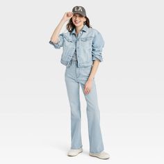 Women's Cropped Trucker Jacket - Universal Thread™ Light Wash M Spring Washed Blue Collared Denim Jacket, Everyday Light Wash Collared Denim Jacket, Light Wash Collared Denim Jacket For Everyday, Trendy Collared Light Wash Denim Jacket, Light Wash Collared Cotton Outerwear, Collared Light Wash Cotton Outerwear, Classic Collared Spring Denim Jacket, Classic Washed Blue Denim Jacket For Spring, Relaxed Fit Collared Denim Jacket For Spring