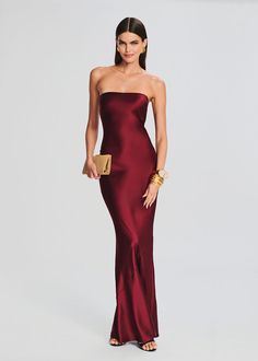 Fancy Elegant Prom Dresses, Prom Dress Long Open Backs, Red Dress Long Wedding Guest, Long Open Side Dress, Open Back Dress Formal Long, Nordstrom Formal Gowns, Low V Long Dress, Red Formal Dresses For Women, Red Dress Elegant Long Gowns