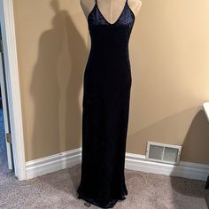 This Rich Navy Velvet Dress Has Slits On Both Sides And Adjustable Straps. Stretchy And Soft. Size Medium. Urban Outfitters Maxi Dress, Navy Velvet Dress, Velvet Formal Dress, Formal Dress Patterns, Ivory Maxi Dress, Gauze Maxi Dress, Sheer Maxi Dress, Deep V Neck Dress, Special Dress