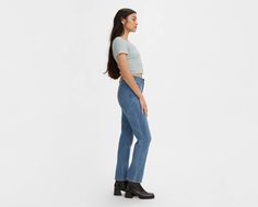 Get a cool and laid-back '90s look with this throwback style. Our Classic Straight jeans are a modern take on a relaxed vintage fit, with an easy silhouette and a classic straight-leg finish. Old-school vibes cut just the way you like 'em Relaxed fit for a vintage-inspired look Finished with a versatile straight leg Authentic denim character enhanced with supersoft stretch. For jeans that'll leave you starry-eyed. That's Levi's® Stellar Stretch. Thanks to excellent built-in recovery, they champi Levi's Casual Flare Jeans, Levi's Casual Jeans For Everyday, Casual Levi's Jeans For Everyday, Retro Straight Leg Jeans For Spring, Levi's Casual Flare Denim Jeans, Levi's Casual Denim Flare Jeans, Casual Levi's Denim Flare Jeans, 90s Style Relaxed Fit Straight Leg Jeans, Casual Jeans With Standard Cut Leg For Spring