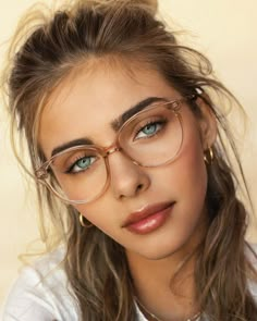 Gold Rimmed Glasses, Chic Glasses, Stylish Eyeglasses, Eyewear Trends