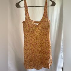 Never Worn Pacsun Sundress Size Xs Low Back Flowy Material Mini Length Yellow Mini Dress For Summer Vacation, Yellow Mini Dress For Beach In Summer, Summer Sundress With Lemon Print, Yellow Mini Dress For Summer Beach, Spring Lemon Print Sundress For Vacation, Fitted Summer Sundress For Beach Season, Fitted Strapless Sundress For Beach Season, Summer Beach Dress With Lemon Print, Yellow Mini Dress For Summer