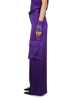 Versace's Wide-Leg Trousers from their SS23 collection. Designed to make a bold statement, these trousers feature a vibrant orchid-purple hue, embodying the experimental and dramatic themes of the collection.Key Features:- Wide-Leg Cut: Offers a roomy fit over the leg while maintaining a close fit at the waist for a flattering silhouette.- Material: Crafted from 100% viscose, a midweight non-stretch fabric, ensuring both comfort and a luxurious feel.- True to Size: These trousers fit true to siz Versace Women, Orchid Purple, Bottega Veneta Shoulder Bag, Purple Hues, Model Fits, Bold Fashion, Wide Leg Trousers, Cargo Pants, Stretch Fabric