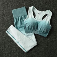 You are always looking for comfortable yet charming outfits. This gorgeous Ombre set comes with a top and leggings. It has an elastic waistband that offers support and maximum free movement. The top is specially designed to protect you from harsh movements. It makes a great fit for gym as well due to its durable material and quick-dry feature. Furthermore, it is breathable and contours your shape perfectly. Material: NylonSport Type: Yoga and FitnessFit: Fits true to sizePattern Type: SolidFeatu Yoga Outfits For Women, Academia Looks, Girls Sports Clothes, Gym Sportswear, Exercise Clothing, Cute Workout Outfits, Sports Clothes, Sports Bra And Leggings, Yoga Outfits