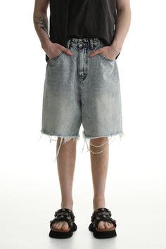 Denim Shorts & Jeans Set with Faded Raw Edges - chiclara Blue Shorts Women, Hip Jeans, Unique Clothing Style, Blue Shorts Men, Angel Dress, Jeans For Short Women, Japanese Street Fashion, Waist Jeans, Shorts Jeans