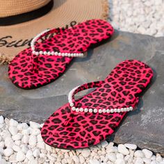 Patterned:LeopardMaterial:Faux leatherHeel Type:FlatClosure:Pull onPrinting Type:Random PrintingHeel Hight:Flat HeelItem ID:NT71028 Leopard Print Synthetic Sandals For Beach, Leopard Print Synthetic Sandals For The Beach, Summer Slide, Faux Leather Heels, Slide Sandals, Leather Heels, Types Of Printing, Flip Flops, Leopard Print