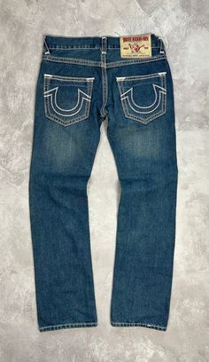 True Religion Billy Super T Denim Blue Jeans Size W32 L33 Excellent used condition, without any defects! PLEASE CHECK MEASUREMENTS!! waist: 16'5" inches \ 42 cm full length: 42'5" inches \ 108 cm leg opening: 7'8" inches \ 20 cm inseam: 32'6" inches \ 83 cm rise: 8'6" inches \ 22 cm If u have any questions please contact me before purchase True Religion Jeans Men, Jordan 4s, Denim Blue Jeans, Billionaire Boys Club, Brandy Melville Tops, True Religion Jeans, Lululemon Leggings, Denim Blue, True Religion