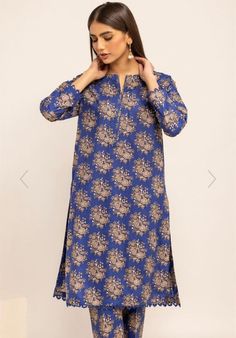 This designer's Printed blue kurti/shirt fits to XL size, it came in size 16 (please see the size chart for measurements). Fabric is Cambric (100% Cotton) Traditional Blue Kurta With Floral Print, Unstitched Blue Floral Print Kurta, Traditional Tunic Kurta With Digital Print, Traditional Digital Print Tunic Kurta, Blue Floral Print Unstitched Kurta, Festive Long Sleeve Indigo Kurta, Indigo Straight Kurta For Festive Occasions, Long Sleeve Indigo Kurta For Festive Occasions, Eid Tunic Kurta With Digital Print