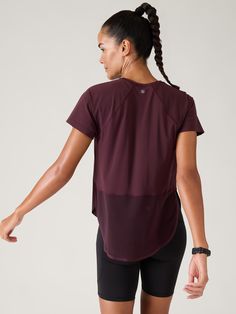 Ultimate Mesh Tee | Athleta Weekend Workout, Workouts At The Gym, Gym Studio, Style Aesthetics, Sporty Spice, Bra Dress, Swim Shop, Sporty Outfits, Swim Accessories