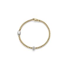 This delicate Yellow gold bracelet from Fope features an Eka style link and is finished with a mini white gold rondel encrusted with pave’ set diamonds. White Gold Diamond Bracelet, Gold Diamond Bracelet, Bracelets Gold Diamond, Yellow Gold Bracelet, List Style, White Gold Diamonds, Diamond Bracelet, Gold Diamond, Jewelry Box