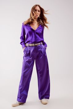 Full length. Pants. Plain design. High rise . Wide leg. Tailored. Belt loops. Glossy satin-style fabric . Side pockets . Zip fastening. Functional pockets. runs true to size. S. 96% Polyester 4% Elastane Pants Sketch, Satin Wide Leg Pants, Tan Scarf, Chic Pants, Purple Pants, Satin Pants, Purple Satin, Pants Fit, Medium Purple