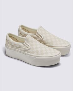 Classic Slip-On Checkerboard Stackform Shoe Fall Shoes Slip On, Womens Slip On Shoes, Cute Slip On Shoes, Fall Shoes 2024, Platforms Aesthetic, Teacher Shoes, White Slip On Shoes, Platform Vans, Vans Store