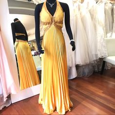 Clearance Sale Brand New Dress, Size 6-8 Elegant Yellow Pleated Maxi Dress, Fitted Pleated Dress For Prom Season, Pleated V-neck Dress For Prom Season, Pleated Fitted Dress For Prom Season, Elegant Yellow Dress For Date Night, Elegant Yellow Pleated Dress, Elegant Yellow Dresses For Party Season, Elegant Yellow Dress For Party Season, Yellow Formal Dress For Party Season